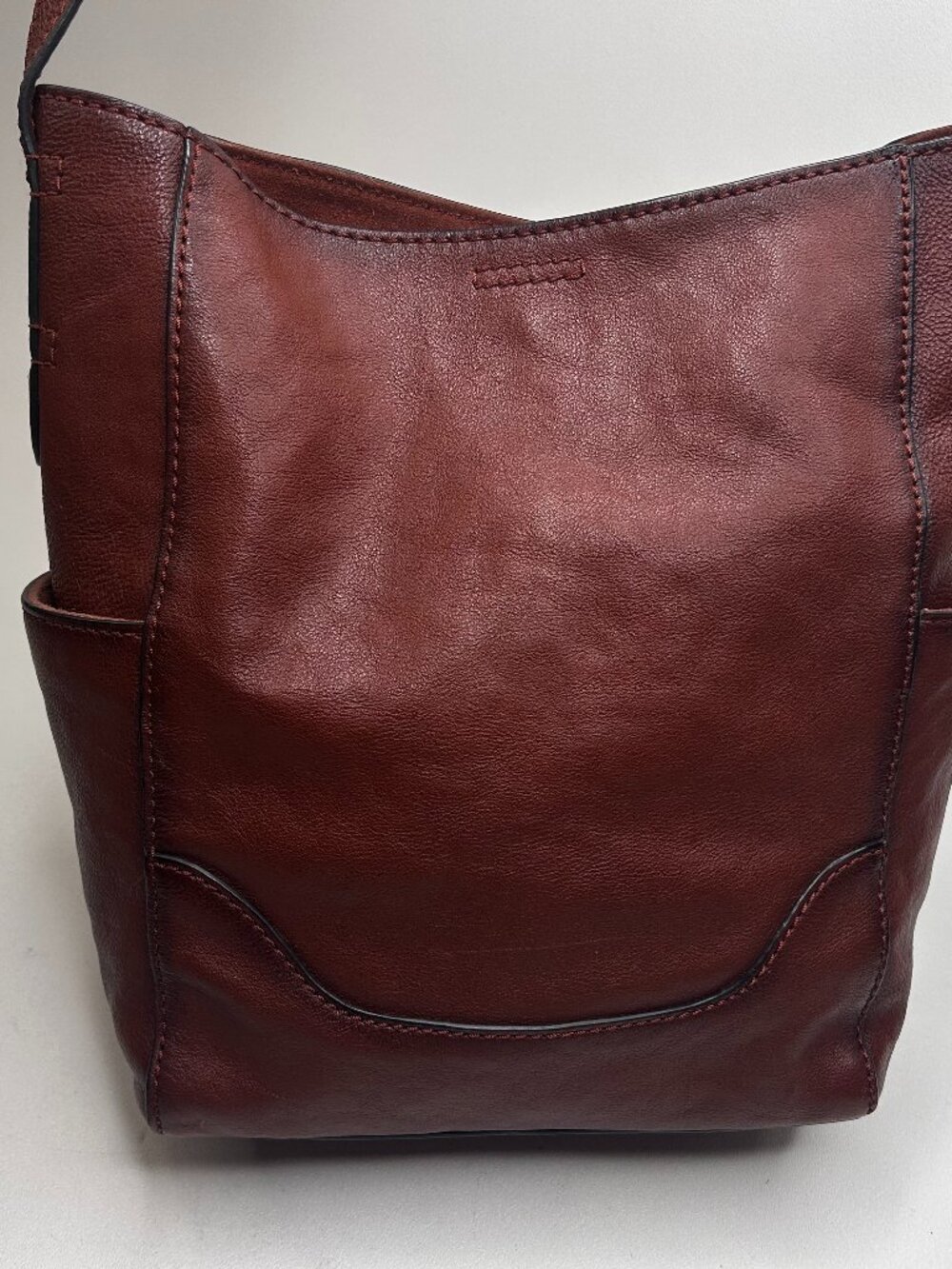 FRYE Women's Leather Side Pocket Hobo Shoulder Bag Cognac Brown
